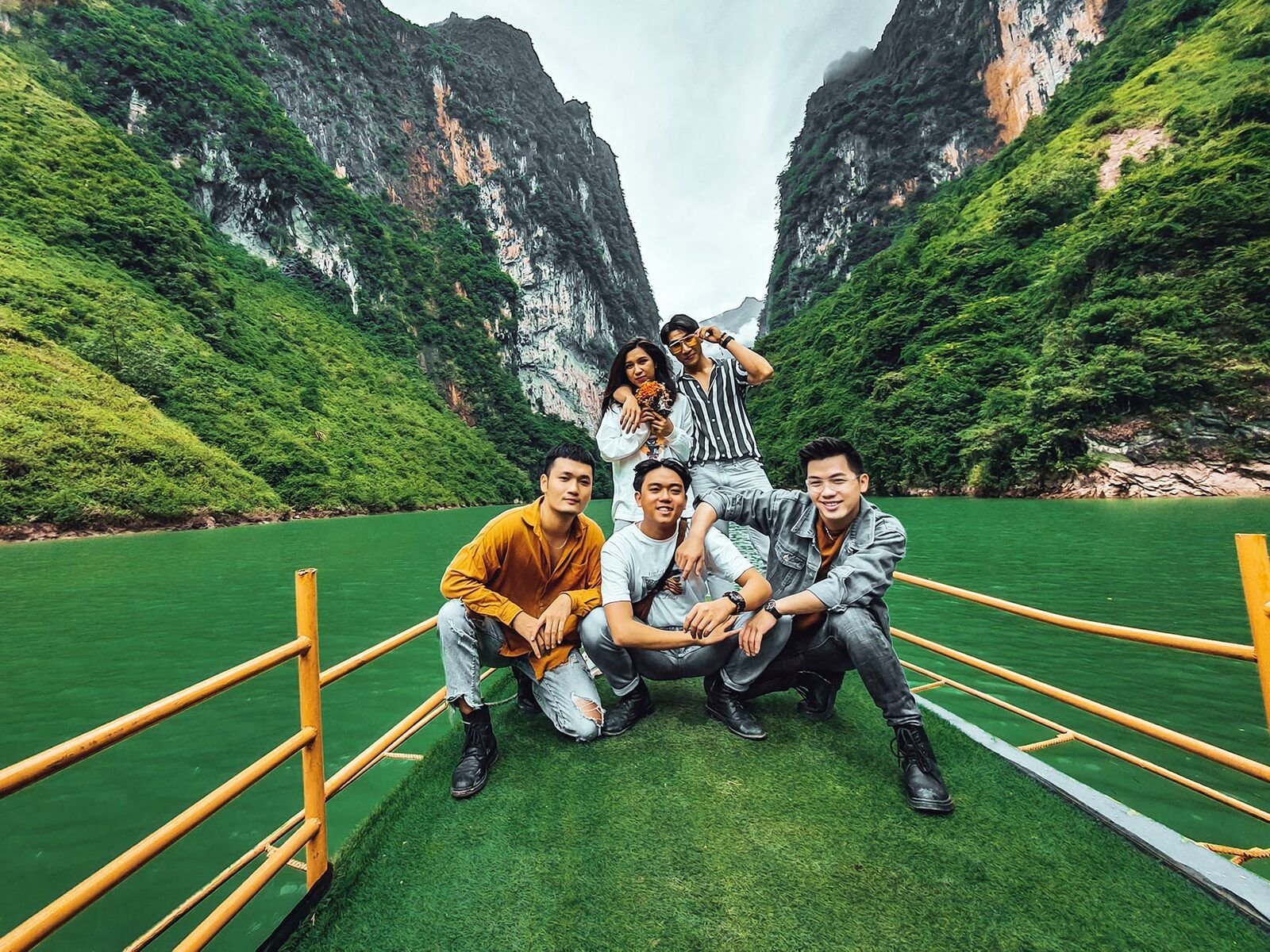 Điểm check in Hà Giang đẹp mê hồn: Hành trình chạm đến những tọa độ sống ảo không thể bỏ lỡ?