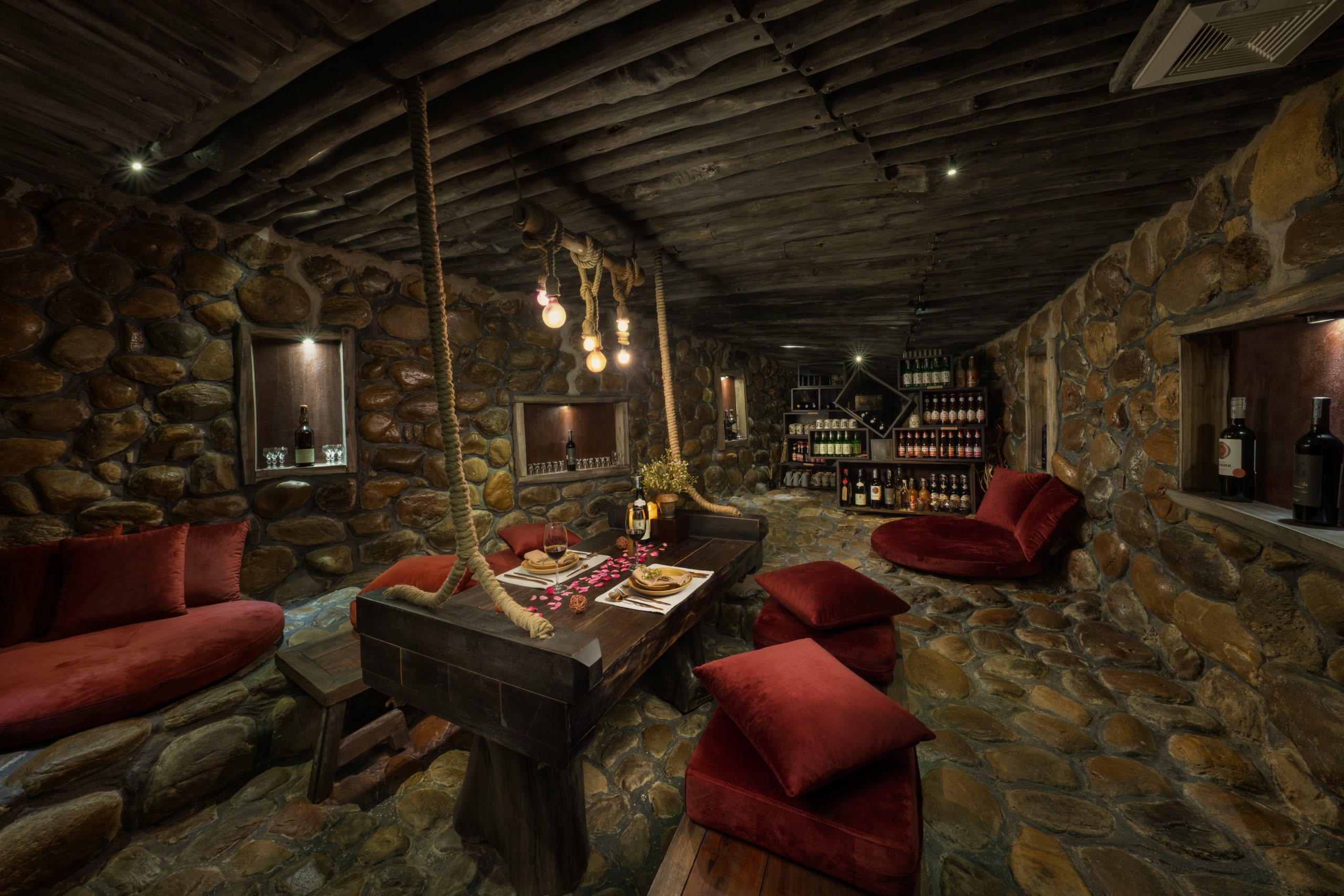 P’apiu Hà Giang có gì đặc biệt mà khiến các cặp đôi mê mẩn giữa núi rừng Đông Bắc?