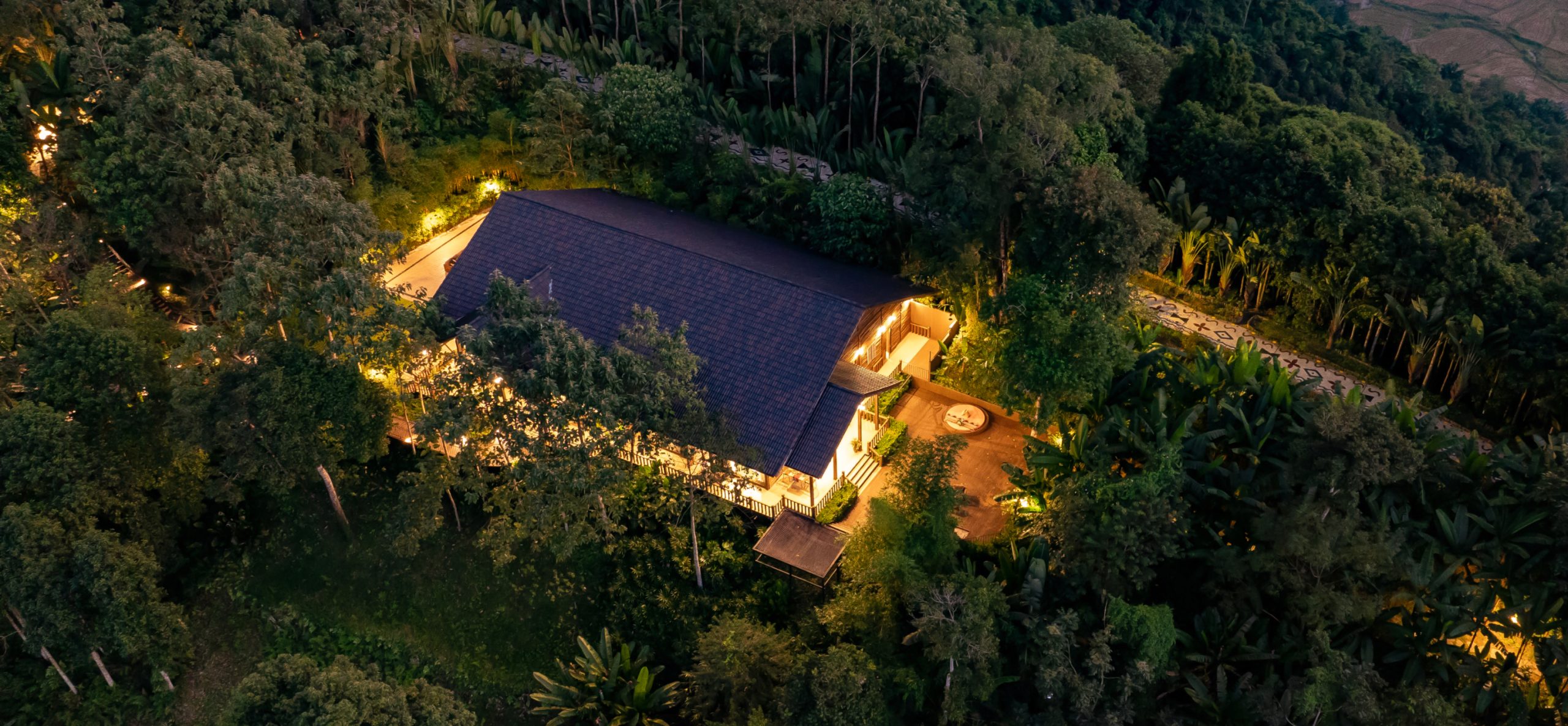 P’apiu Hà Giang có gì đặc biệt mà khiến các cặp đôi mê mẩn giữa núi rừng Đông Bắc?