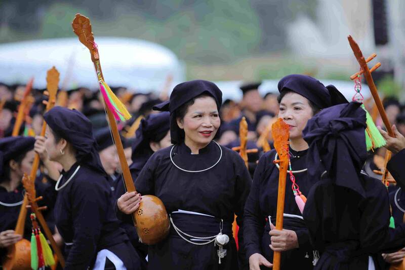 Hát Then đàn tính Cao Bằng: nghe tiếng đàn và hiểu di sản sống