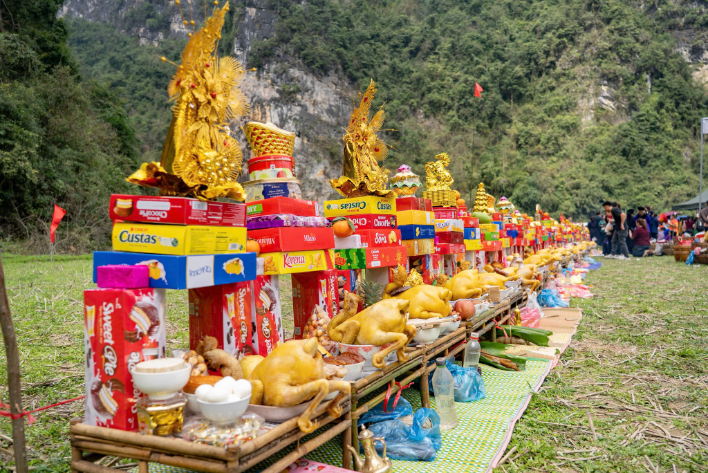 Lễ hội Lồng Tồng Cao Bằng: hiểu hội xuống đồng trước chuyến xuân