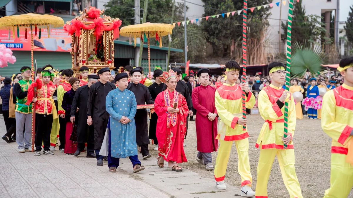 Lễ hội Lồng Tồng Cao Bằng: hiểu hội xuống đồng trước chuyến xuân