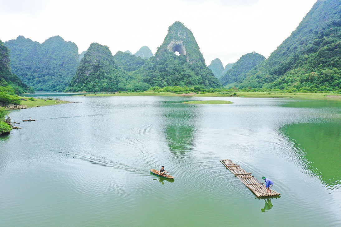 Thác Nặm Trá Cao Bằng: phân biệt thác, hồ và núi Mắt thần